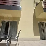 Przy Bulwarach W Straconce Apartament *