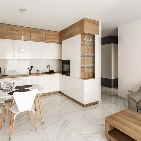 Przy Bulwarach W Straconce *