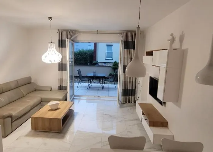 Przy Bulwarach W Straconce